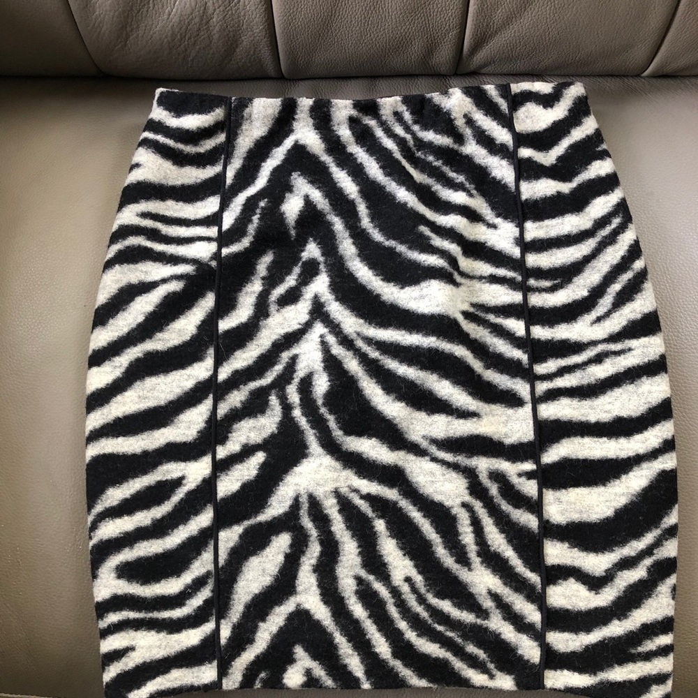 NWOT Ann Taylor zebra print skirt